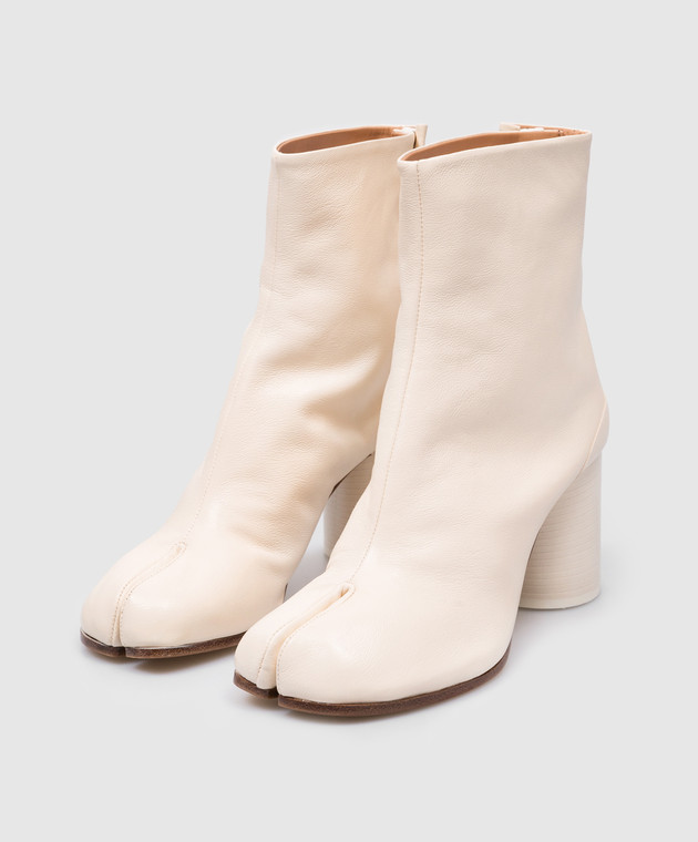 Maison Margiela - Бежевые кожаные ботильоны с вырезом Таби