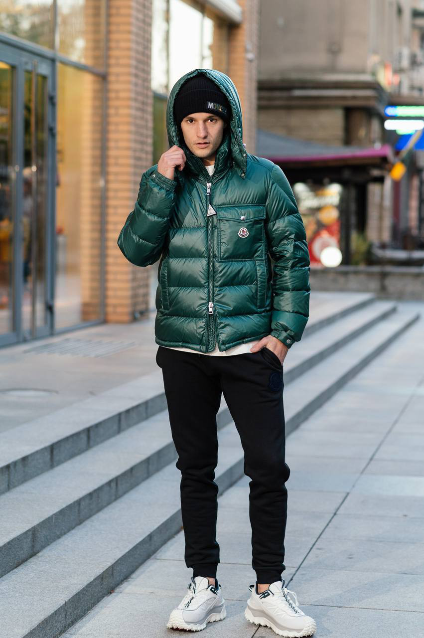 Moncler - Зеленый пуховик Wollaston с логотипом 1A00001595ZZ