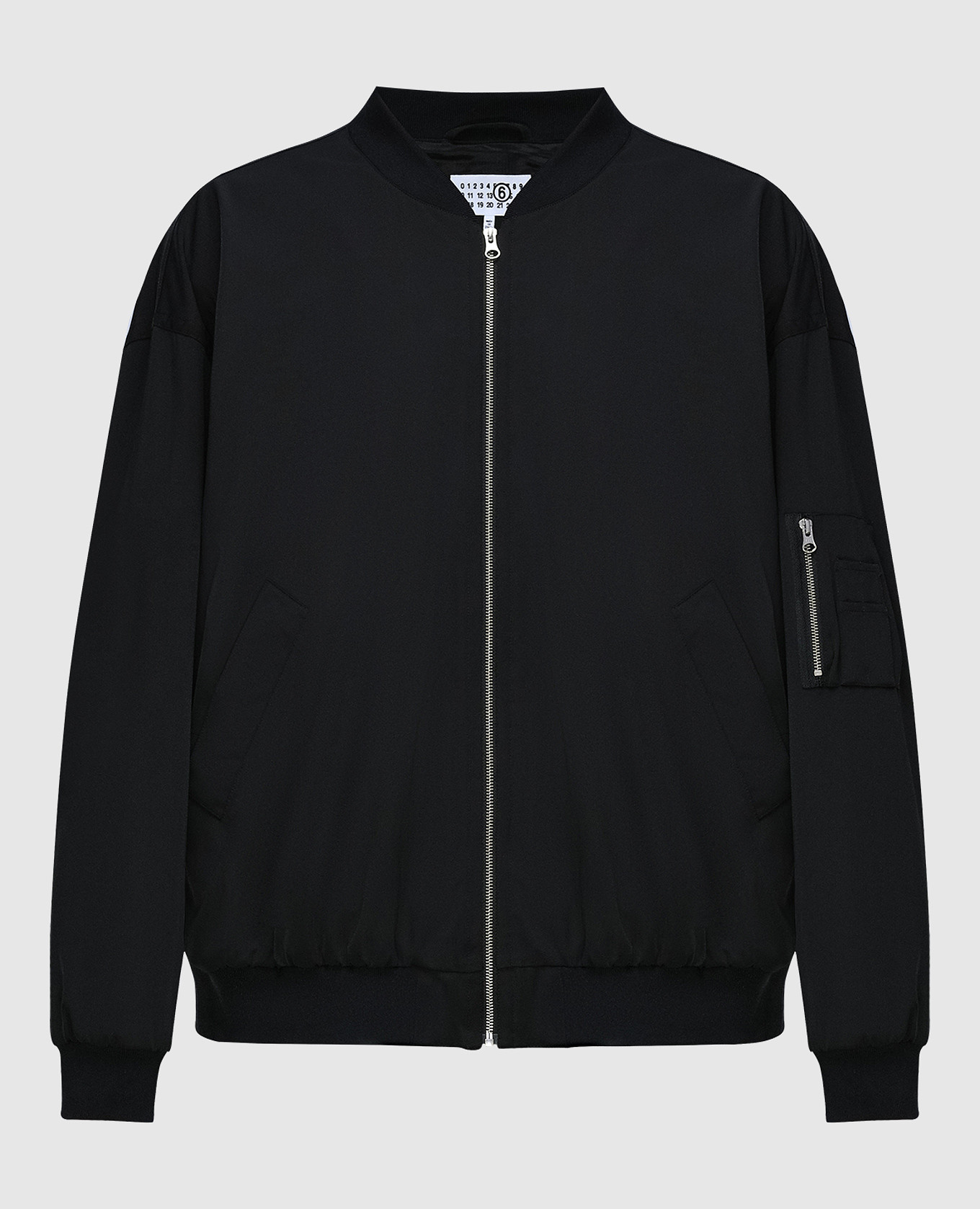 

Черный бомбер, Бомберы