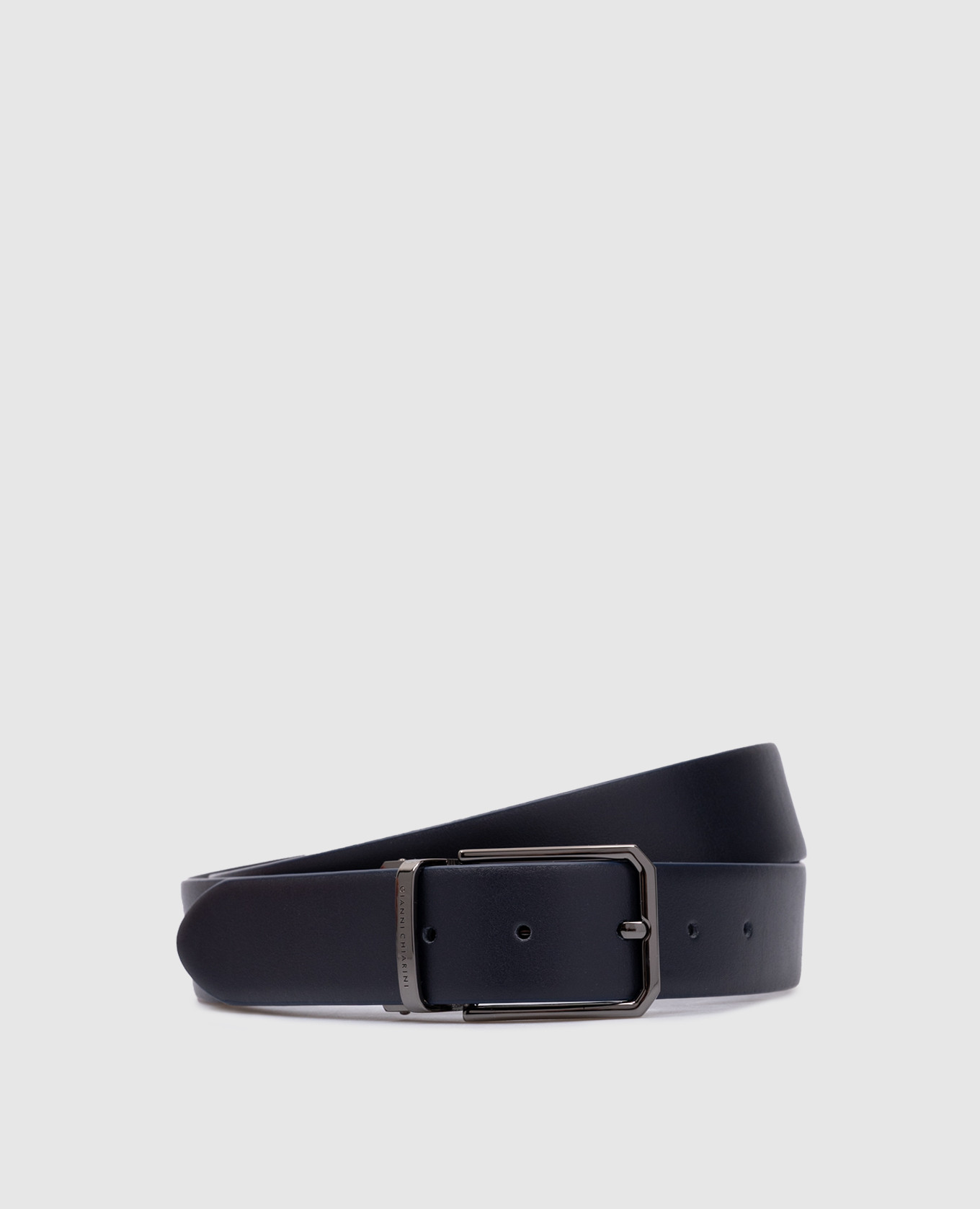 Two-sided leather belt with logo
