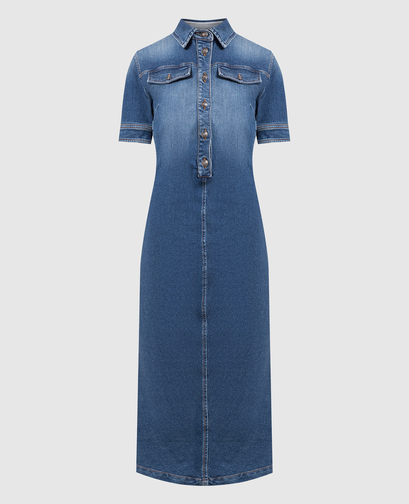 Синее джинсовое платье миди с эффектом потертости