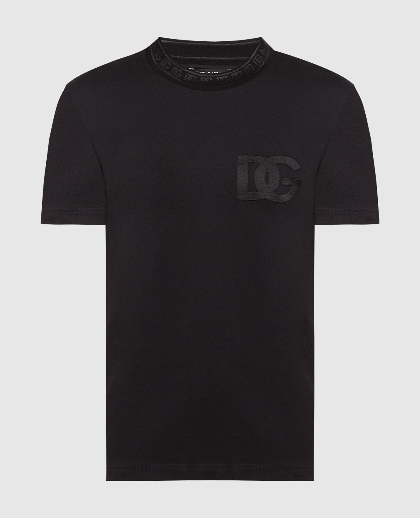 Black t-shirt with DG logo embroidery