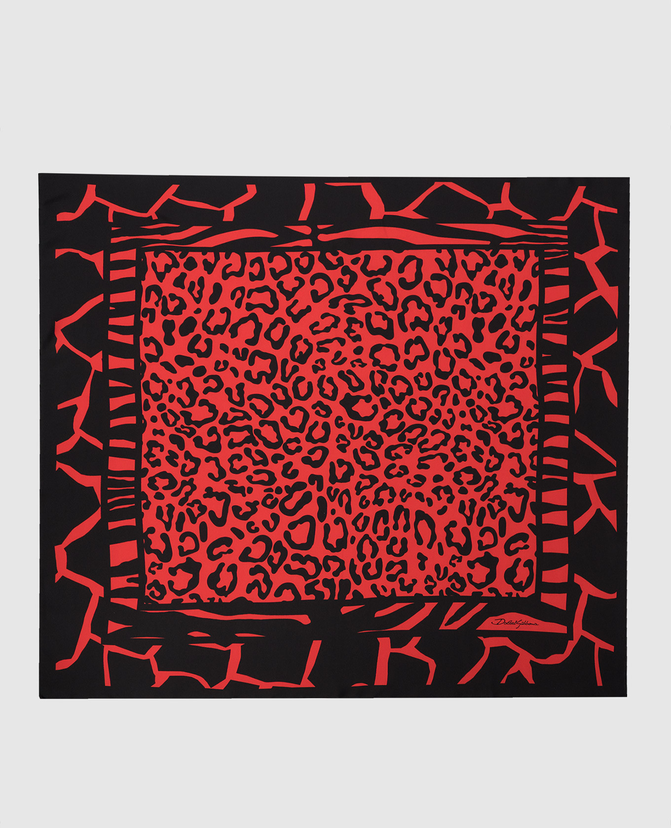 Красный платок из шелка в леопардовый принт