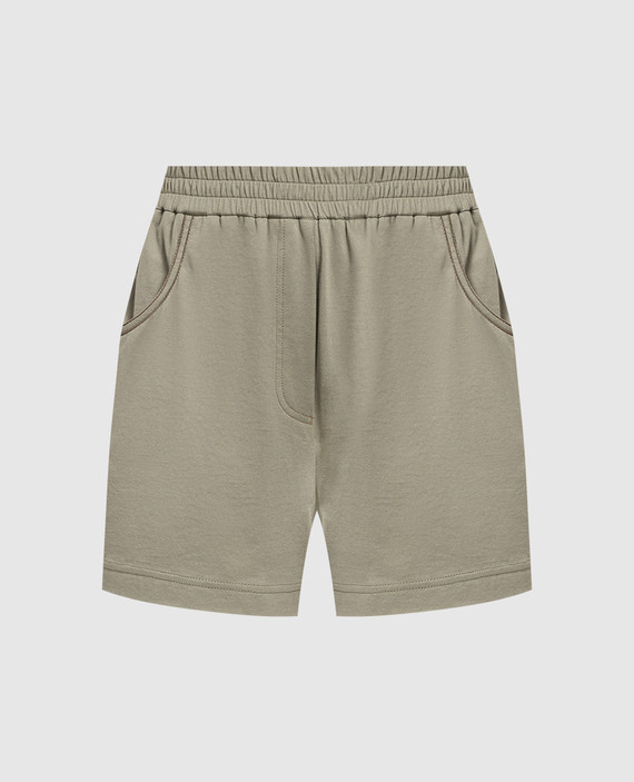 Green shorts with monil chain