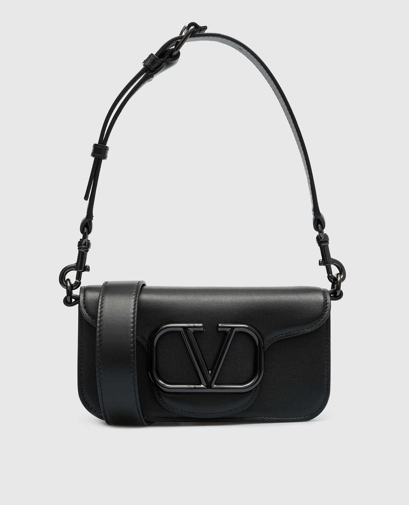 Черная кожаная сумка через плечо с металлическим логотипом Vlogo Signature