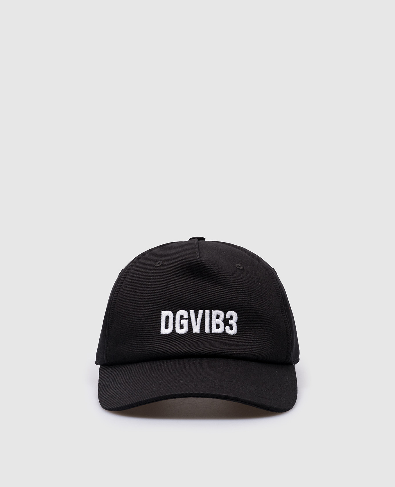 Черная кепка с вышивкой DGVIB3