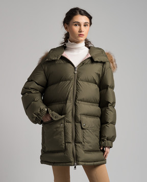 Moncler Зеленый пуховик с мехом 1A0013954A81